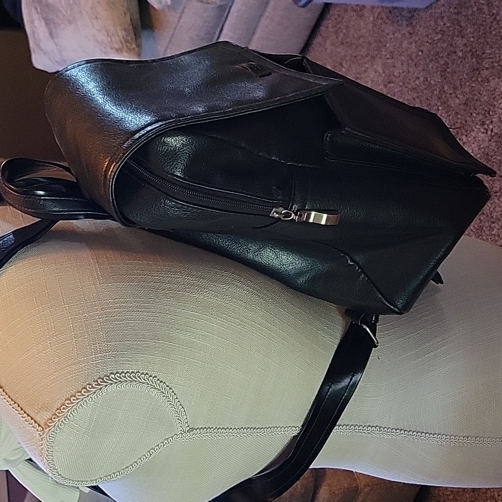 Dkny Black Backpack Purse Gem